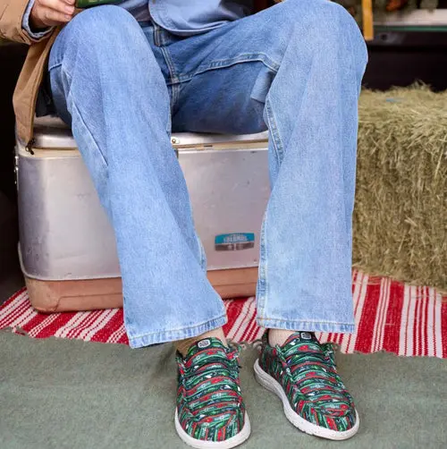 HEYDUDES Wally Fishmas Sweater – Pine Green / Multi online