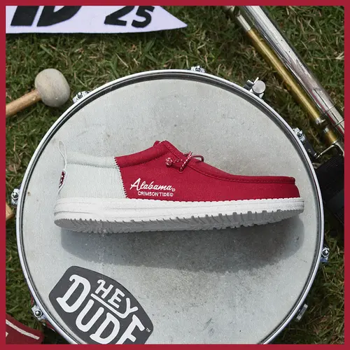 HEYDUDES Wally Funk Alabama Crimson Tide – Crimson online